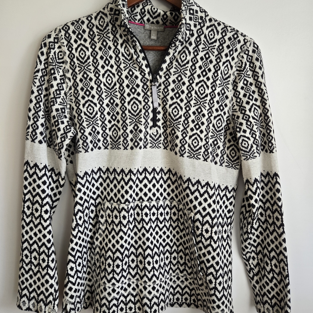 Black and White Patterned Women's Top